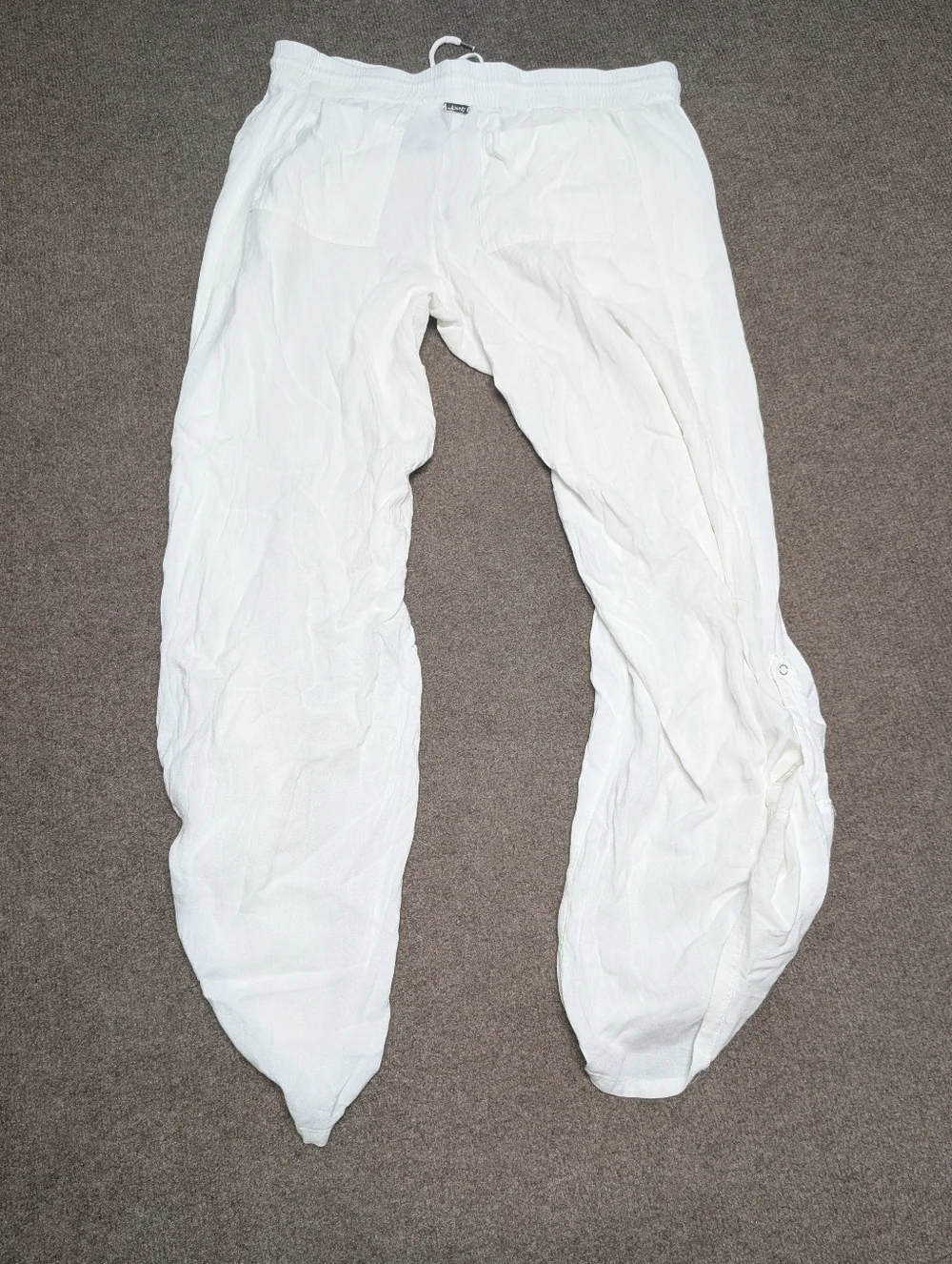 JOFIT Resort Pant White- New with Small Hole- (Women's Small)